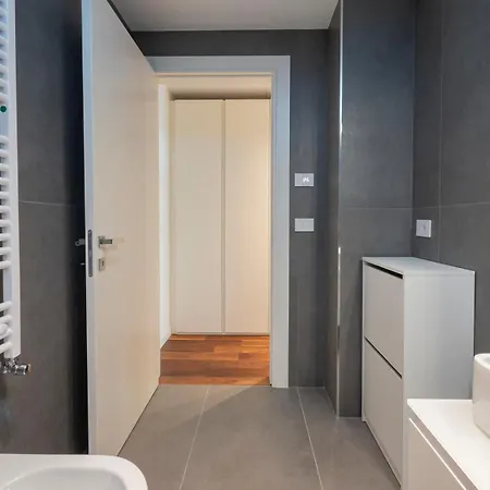 Modern Two-room In Corso Buenos Aires * Milán